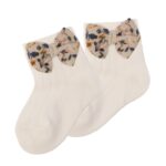 Hi Little One – Skarpetki BOHO FLOPI Powder z kokardką | 1–2 lata | Pom Pom