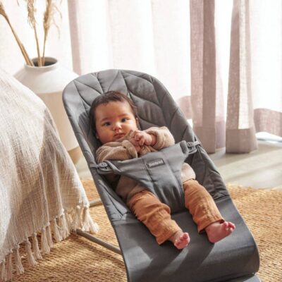 pol_pl_BABYBJORN-lezaczek-BLISS-Woven-Petal-Quilt-Antracyt-34007_15