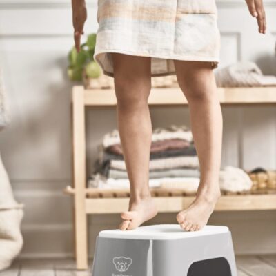 pol_pl_BABYBJORN-podest-szary-7371_4