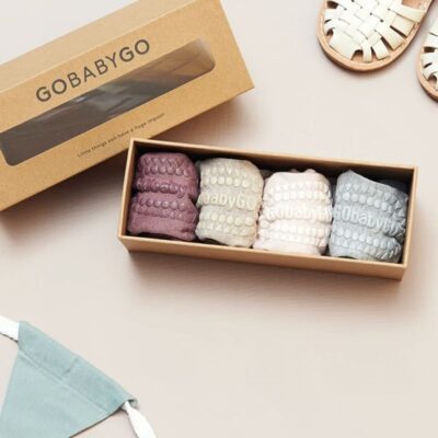 gobabygo-antyposlizgowe-skarpetki-do-nauki-chodzenia-12-m-zestaw-4-par (7)